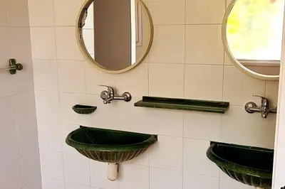 Un baño de Villa Apartment with Pool and Amazing Views!