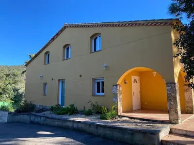 Edificio en el que se encuentra la casa o chalet