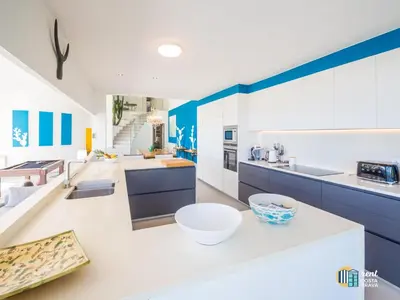 Una cocina o zona de cocina en Villa Azalia en Mas Nou Platja d'Aro