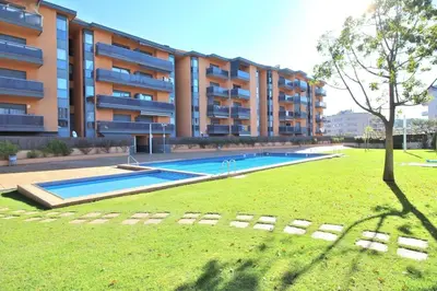 Piscina en o cerca de AL41 Preciosa planta baja Fenals