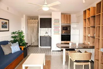 Una cocina o zona de cocina en Vista al mar con piscina en S'Agaró