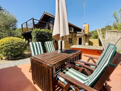 Un balcón o terraza de Villa Lotus by Costabravaway