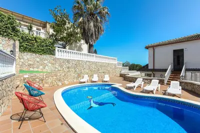 Piscina en o cerca de Villa Atenea