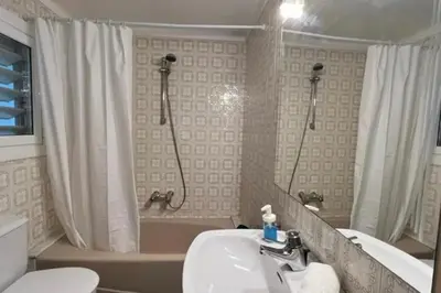 Un baño de Apartamento en Palamos delante del mar