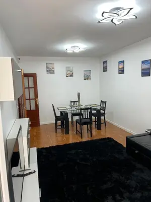 Zona de estar de Logement avec vue latérale mer