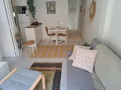 Zona de estar de LUMINOSO APARTAMENTO CERCA DE LA PLAYA DE TOSSA DE MAR