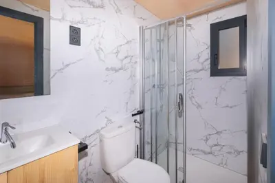 Un baño de Camping Pla de la Torre