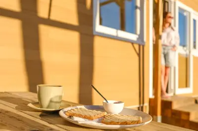 Comida en o cerca de este camping