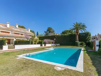 Piscina en o cerca de Apartment Voramar by Interhome