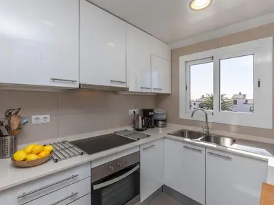 Una cocina o zona de cocina en Apartment Voramar by Interhome