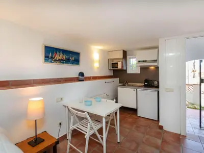Una cocina o zona de cocina en Holiday Home Palmar by Interhome