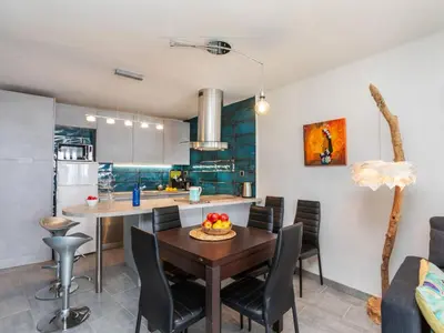 Una cocina o zona de cocina en Apartment Jaume II-3 by Interhome