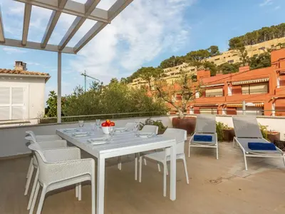Un balcón o terraza de Holiday Home Sa Riera White on the Beach by Interhome