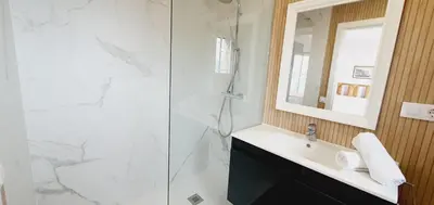 Un baño de COSTA BRAVA SUITES VILLA Cala Jonca
