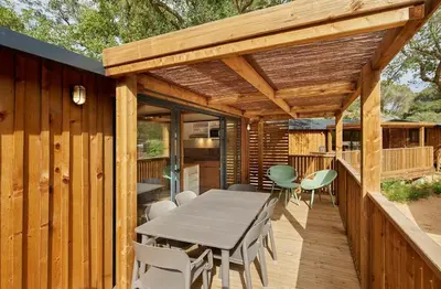 Un patio o zona al aire libre en Camping Cala Pola