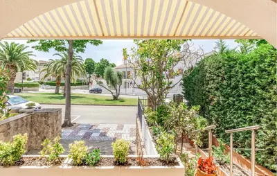 Jardín al aire libre en Nice Home In Platja D'aro With Wifi