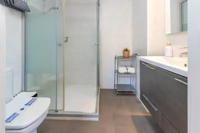 Un baño de II Apartamento en playa de Tamariu