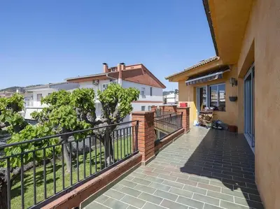 Un balcón o terraza de Villa Marítima in Pineda de Mar