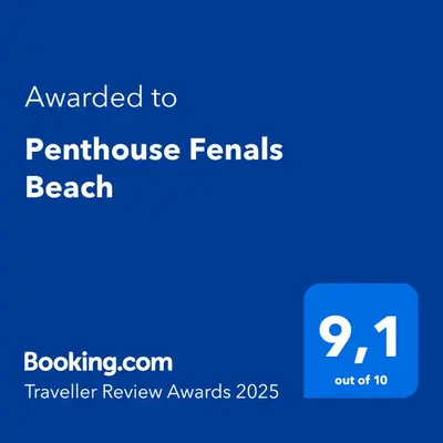 Certificado, premio, señal o documento que está expuesto en Penthouse Fenals Beach