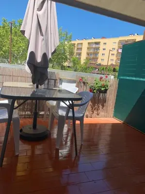 Un balcón o terraza de Céntrico Apartmento