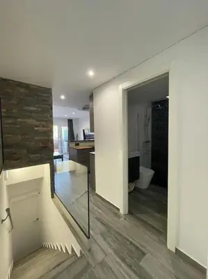 Una cocina o zona de cocina en Céntrico Apartmento