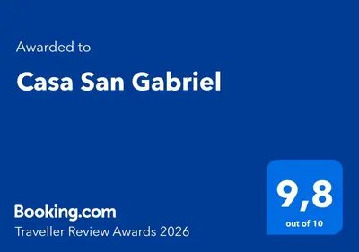 Certificado, premio, señal o documento que está expuesto en Casa San Gabriel