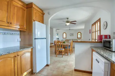 Una cocina o zona de cocina en Villa Torre Gavarres