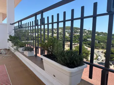 Un balcón o terraza de Beachfront Rooftop Haven studio in Playa de Aro