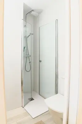 Un baño de Beachfront Rooftop Haven studio in Playa de Aro