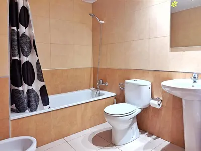Un baño de Apartamento en alquiler turístico en Girona ciudad