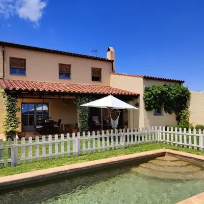 Villa with privat pool La Bisbal