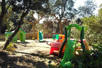 Zona de juegos infantil en Mar i Muntanya