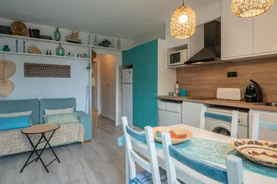 Una cocina o zona de cocina en SR-46 BEGUR SA RIERA 2 PaX