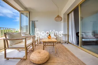 Un balcón o terraza de Apartamento con vistas al mar en S'agaró