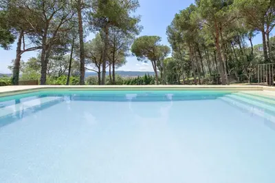 Piscina en o cerca de La Vinya - Casa con parking y piscina