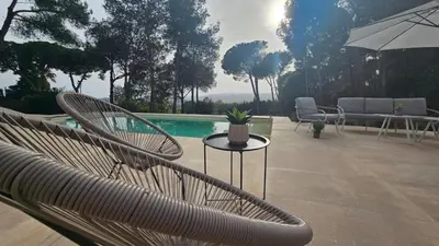 Piscina en o cerca de La Vinya - Casa con parking y piscina