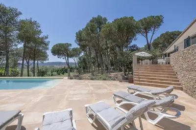 Piscina en o cerca de La Vinya - Casa con parking y piscina