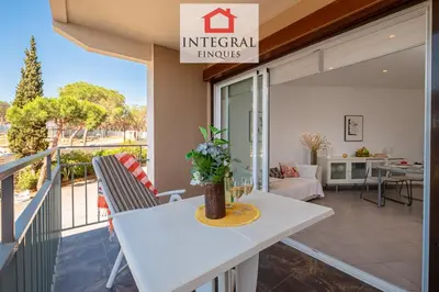 Un balcón o terraza de La Proa - Apartament La Fosca