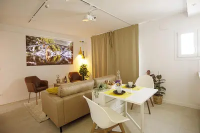 Zona de estar de Apartamento de tres habitaciones en Girona