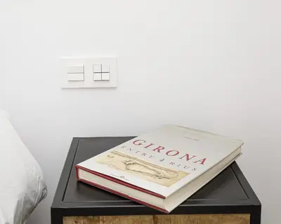 Plano de Apartamento de tres habitaciones en Girona