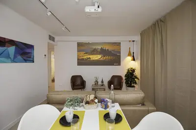 Zona de estar de Apartamento de tres habitaciones en Girona