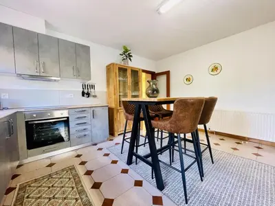 Una cocina o zona de cocina en Casa Hermanos by Costabravaway