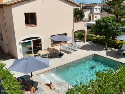 Piscina en o cerca de Casa Hermanos by Costabravaway