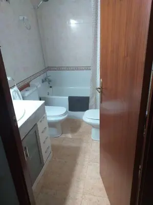 Un baño de Casa en Malgrat, cerca de la playa