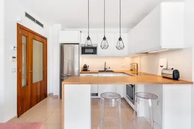 Una cocina o zona de cocina en WELCS APARTAMENTO 155 PDA con piscina