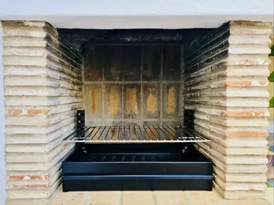 Barbacoa disponible para clientes en el apartamento