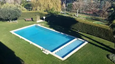 Piscina en o cerca de Les Camelias 2B