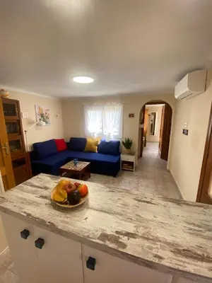 Zona de estar de Piso moderno de diseño con terraza