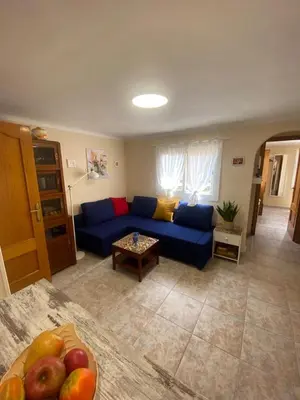 Zona de estar de Piso moderno de diseño con terraza
