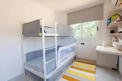 Cama o camas de una habitación en 2 Private Abodes in One Magnificent Villa!